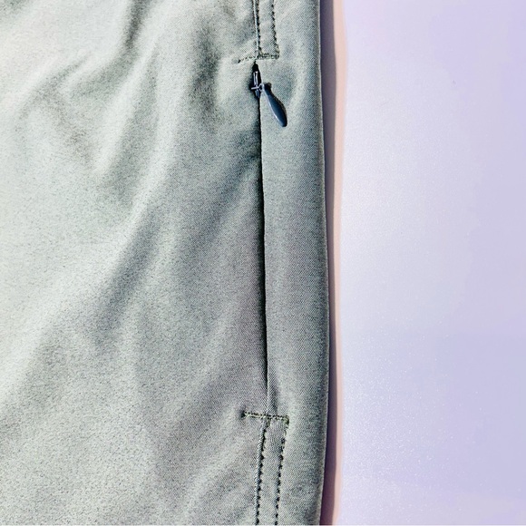 KUHL shorts Trekr hiking Shorts stretchy performance Green Women Size 6 - Picture 9 of 11